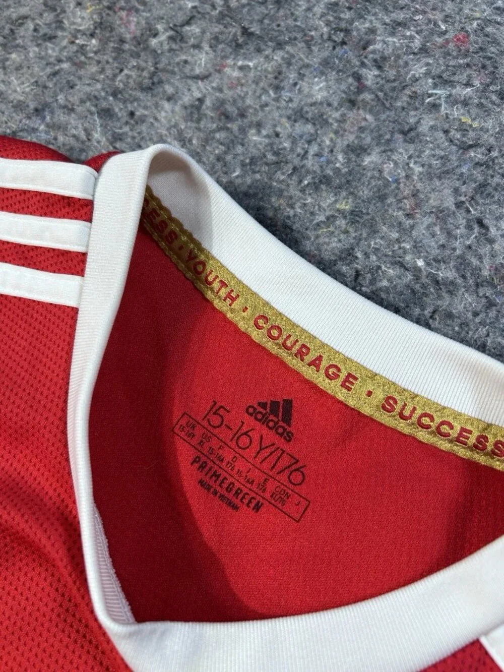 Manchester United 2021/22 Home Shirt Ronaldo #7 Adidas Youth XL Fits Adult S
